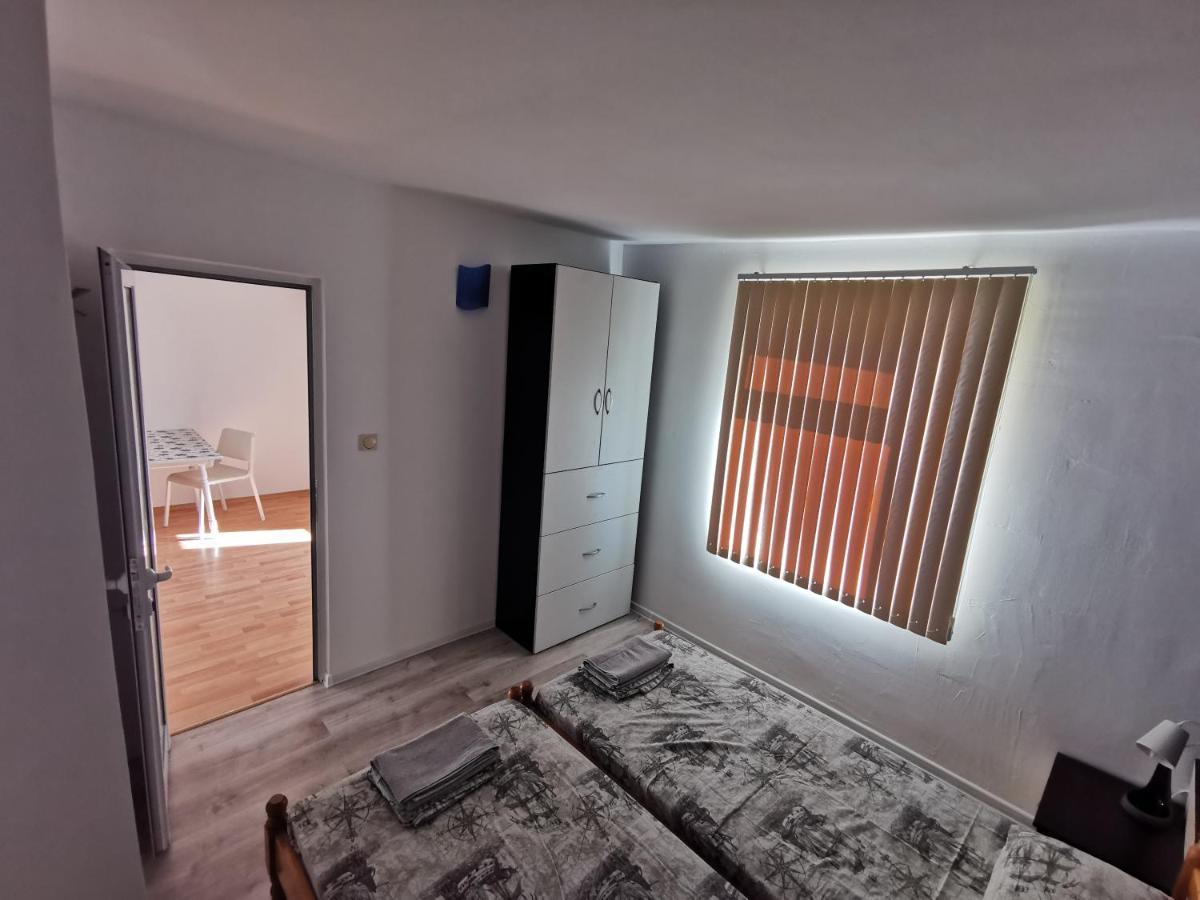 4Th Floor Apartment Burgas Luaran gambar