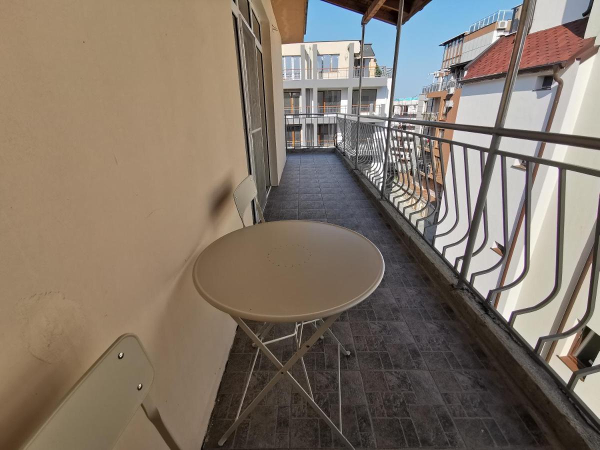 4Th Floor Apartment Burgas Luaran gambar